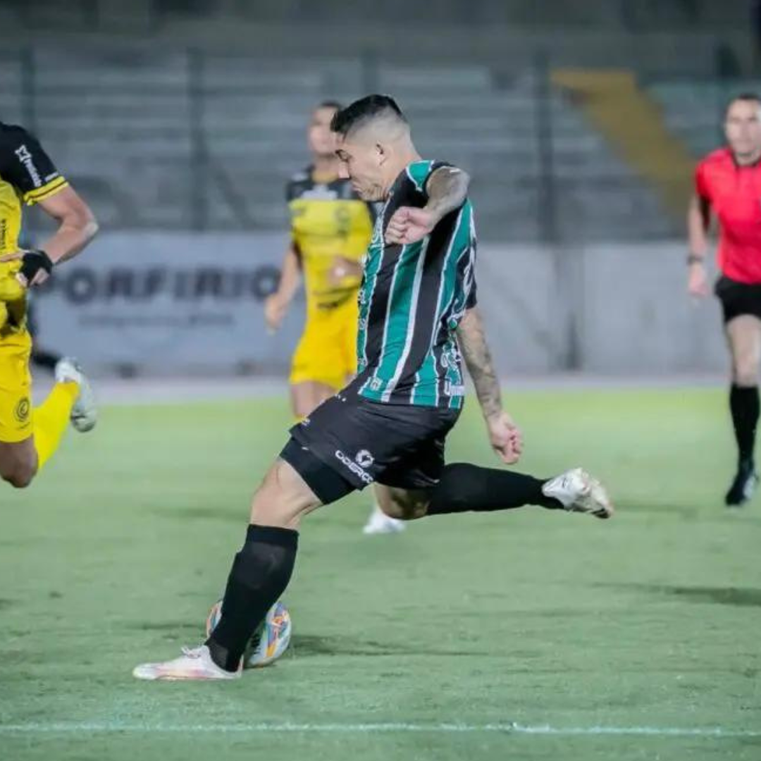 Muito contestado, Bruno Lopes foi titular e marcou o segundo gol do Tricolor Maringaense | Foto: Fernando Teramatsu / MFC