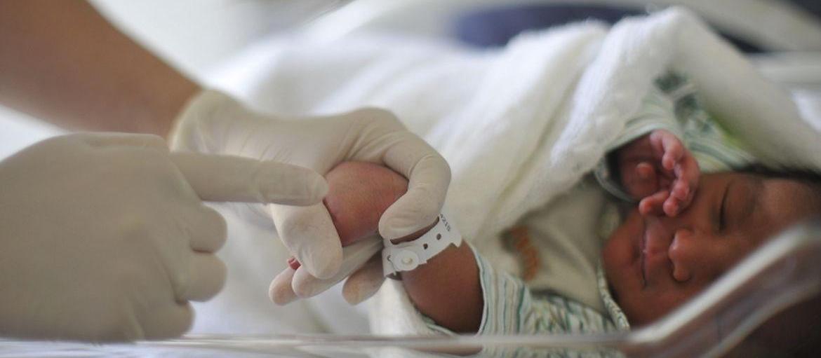 Novembro Roxo alerta para riscos do parto prematuro