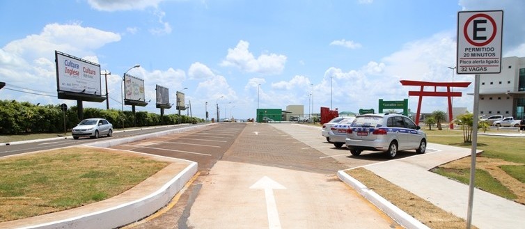 Estacionamento do aeroporto de Maringá passa ter 68 vagas