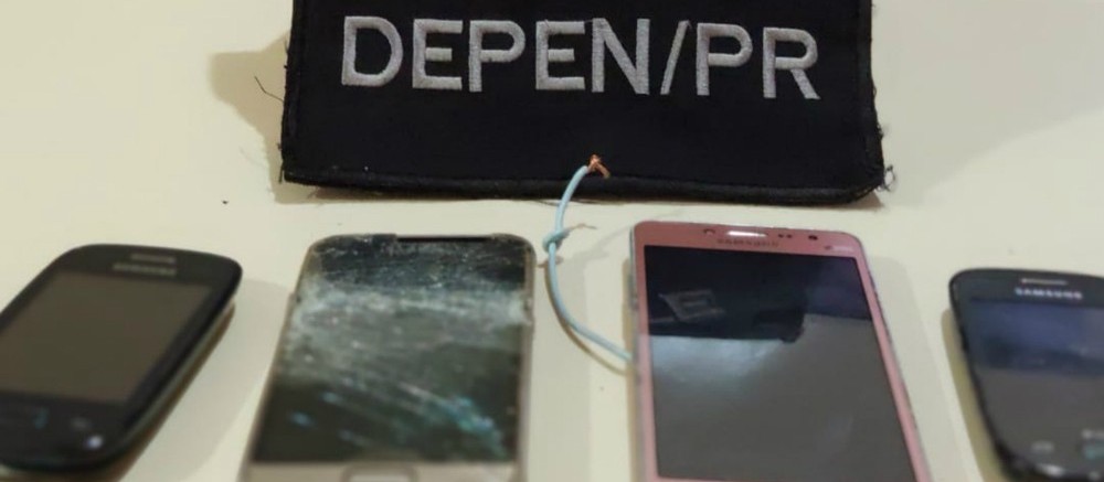 Após “live” da cadeia, quatro celulares são retirados de presas