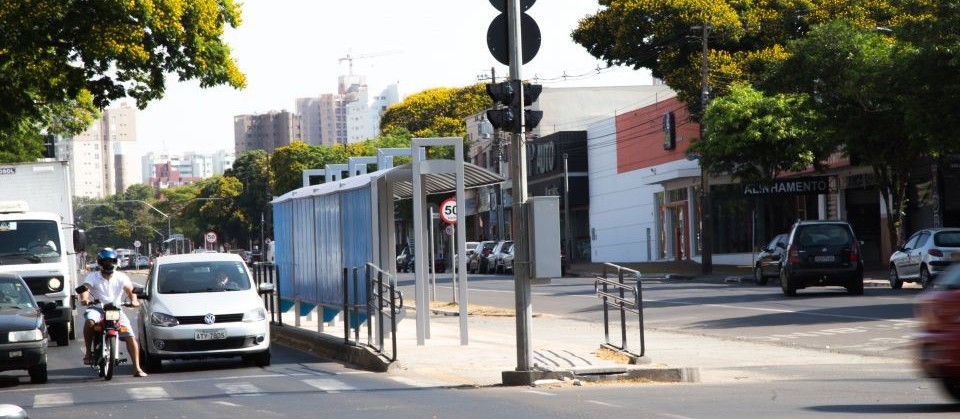 Obras dos corredores de ônibus na Avenida Morangueira estão prontas, diz Prefeitura