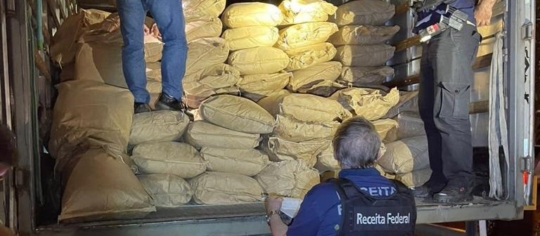 14 toneladas de leite em pó argentino são apreendidas pela Receita Federal