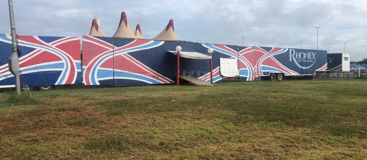 Circo está instalado em Campo Mourão há 10 meses