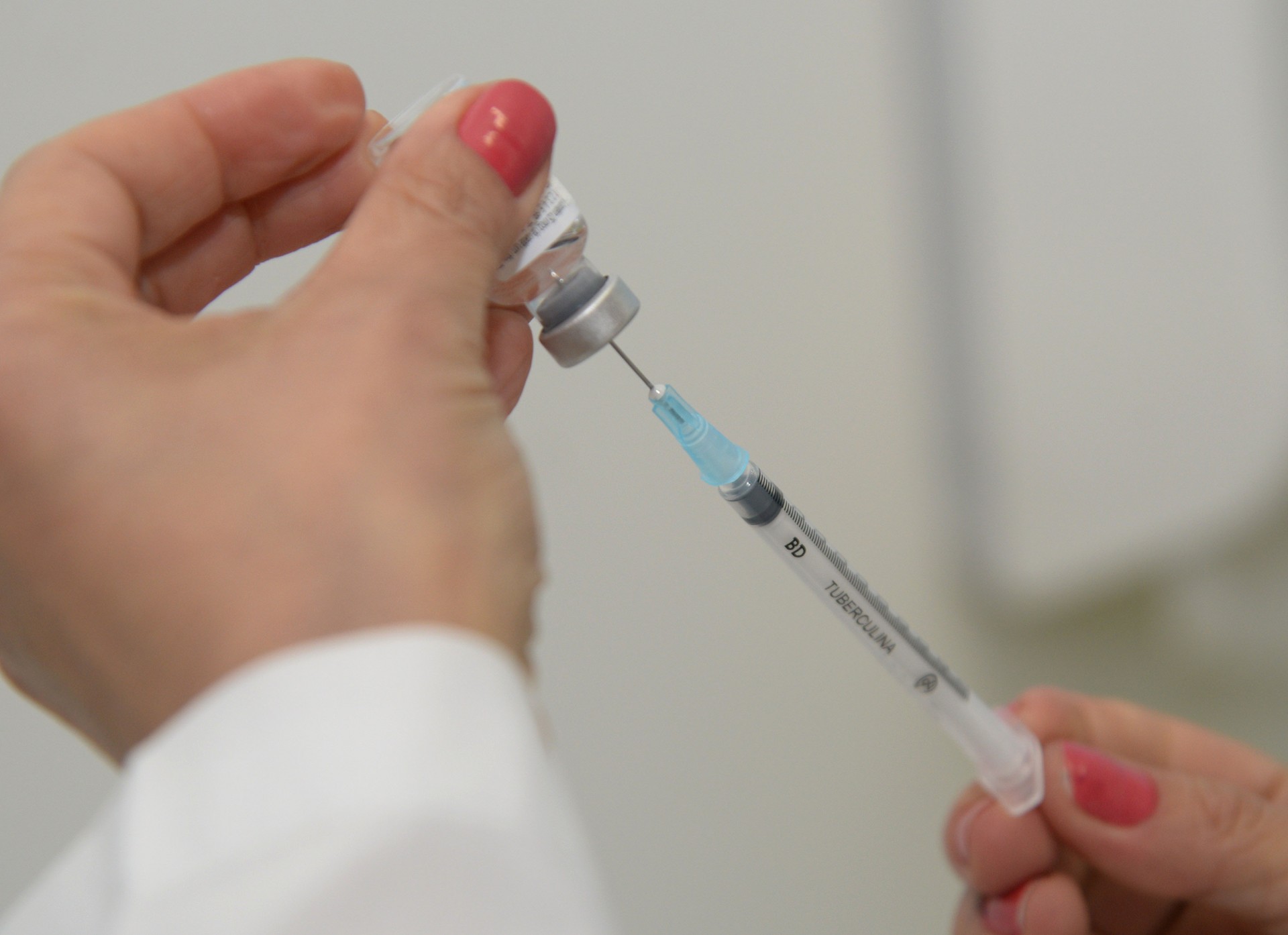 Vacinas contra HPV acabam em três dias em Maringá
