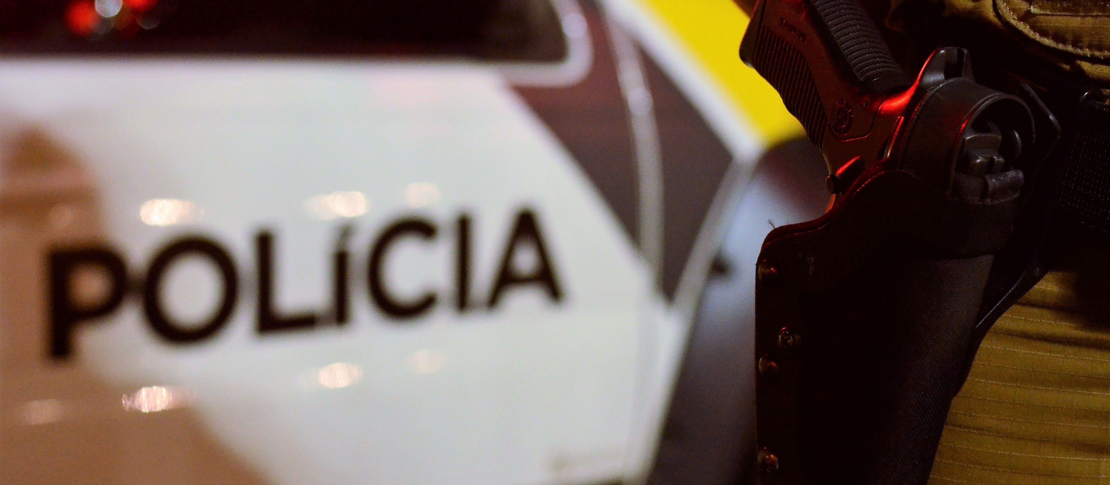  Após perseguição, policiais apreendem quatro veículos com cigarros do Paraguai