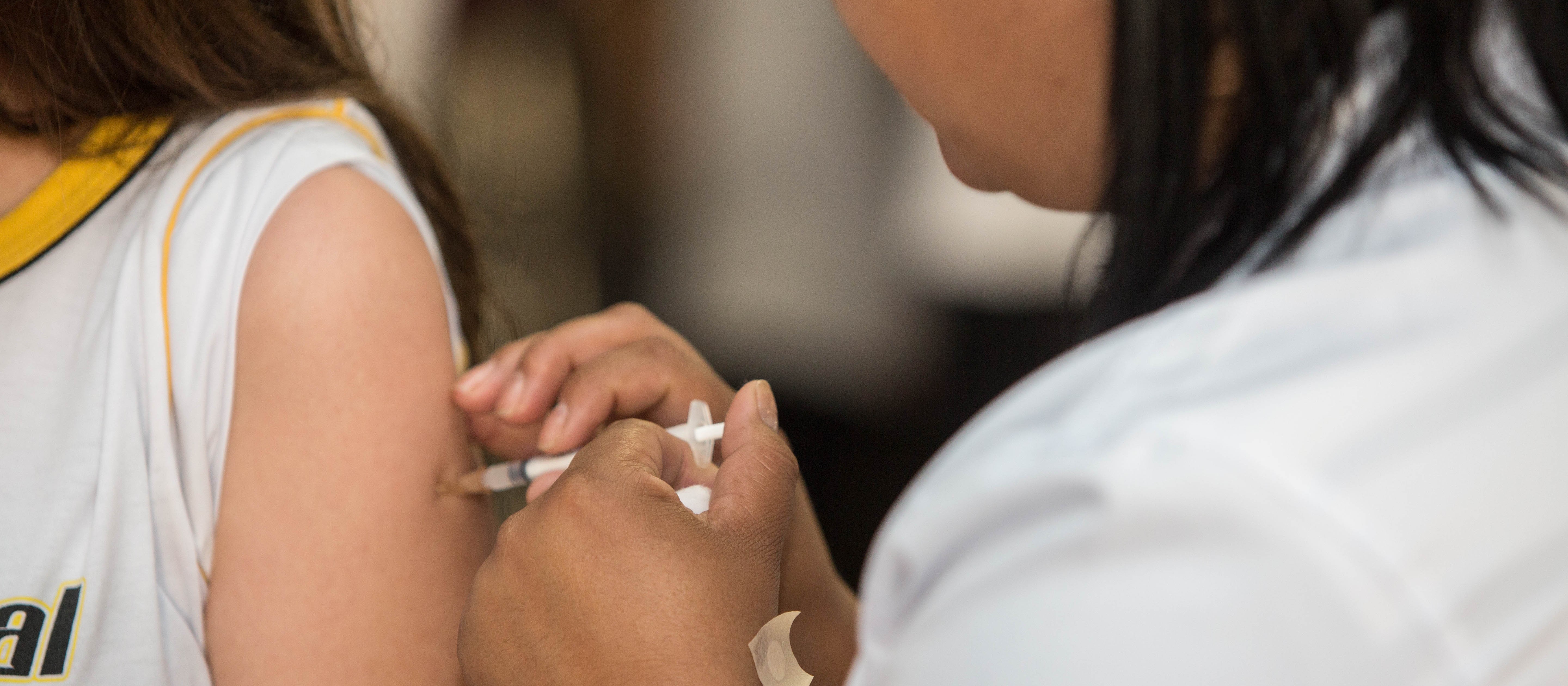 Em duas semanas, somente 1,5 mil jovens foram vacinados contra dengue em Maringá
