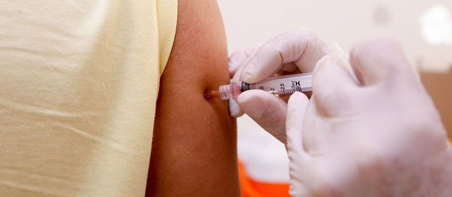 Coronavírus: Quem será vacinado nesta terça-feira (16), em Maringá?