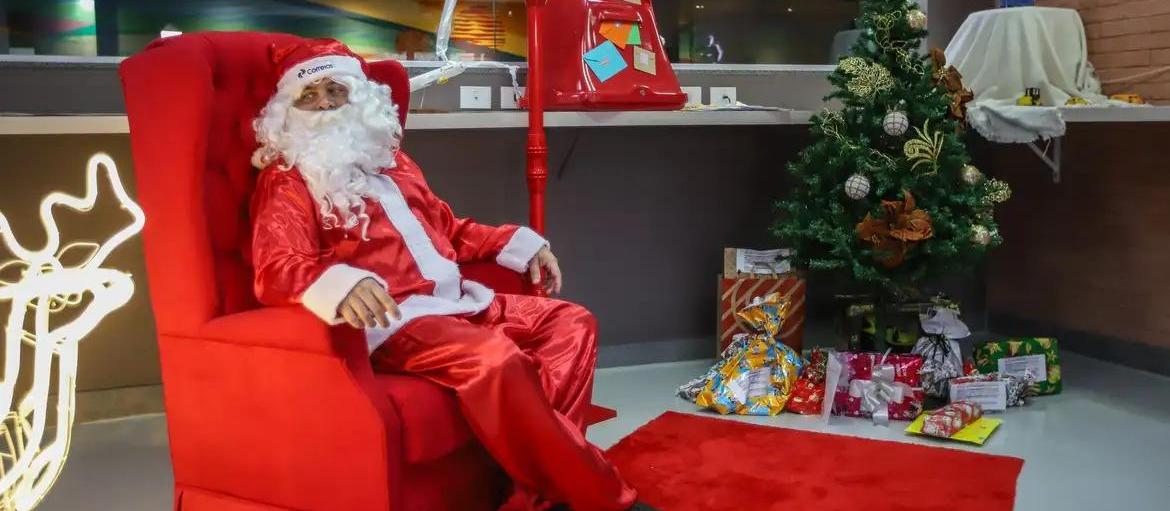 Papai Noel dos Correios já tem mais de 2,1 mil cartinhas inscritas em Maringá e região