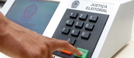Em Maringá, 276 mil eleitores  vão às urnas nesse domingo