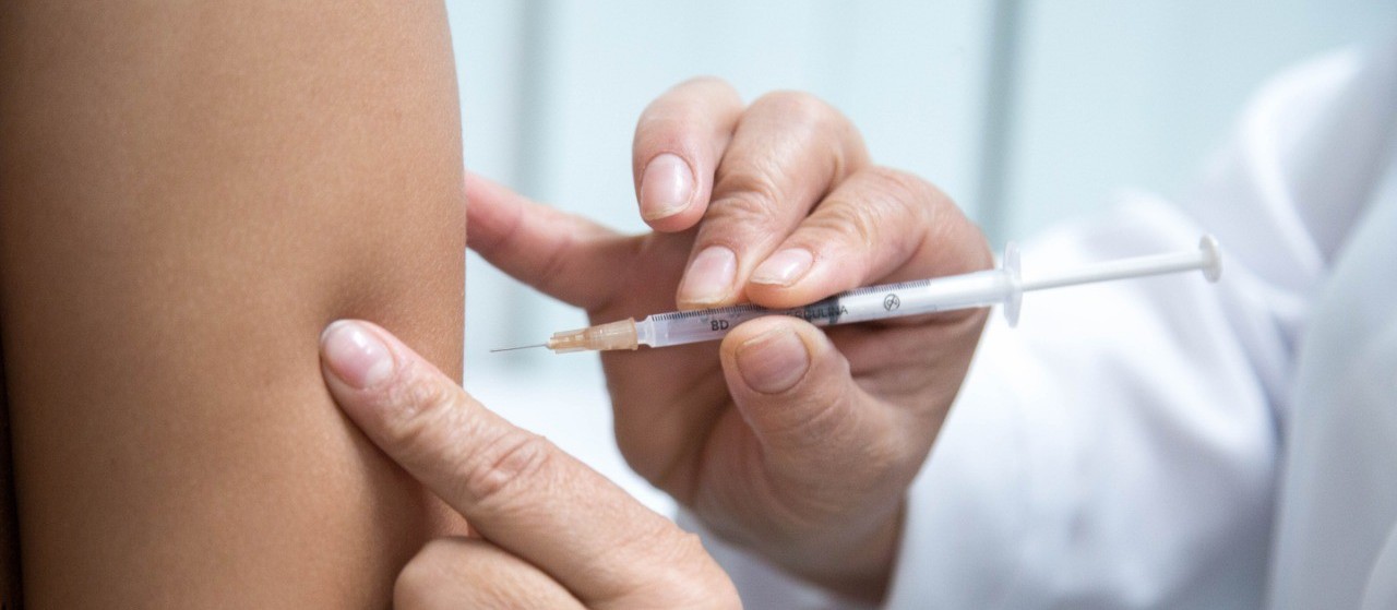 Vacinas são aplicadas somente nos postos de saúde de Maringá
