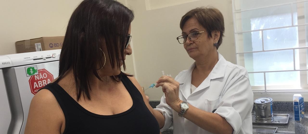 130 mil pessoas devem ser vacinadas em Maringá
