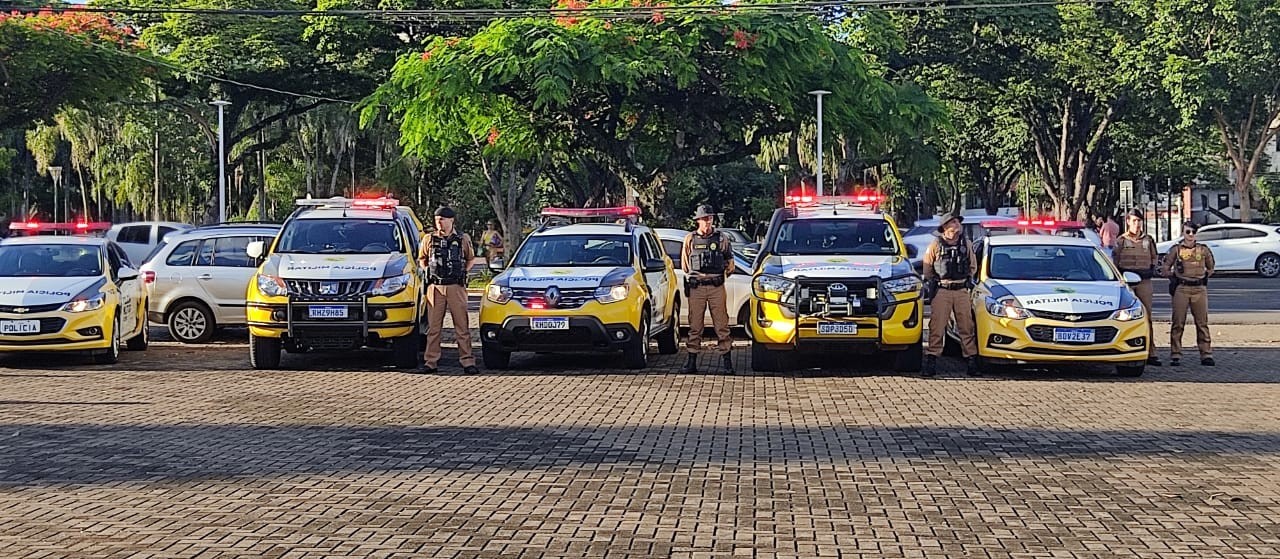 Polícia Militar orienta população neste período de carnaval