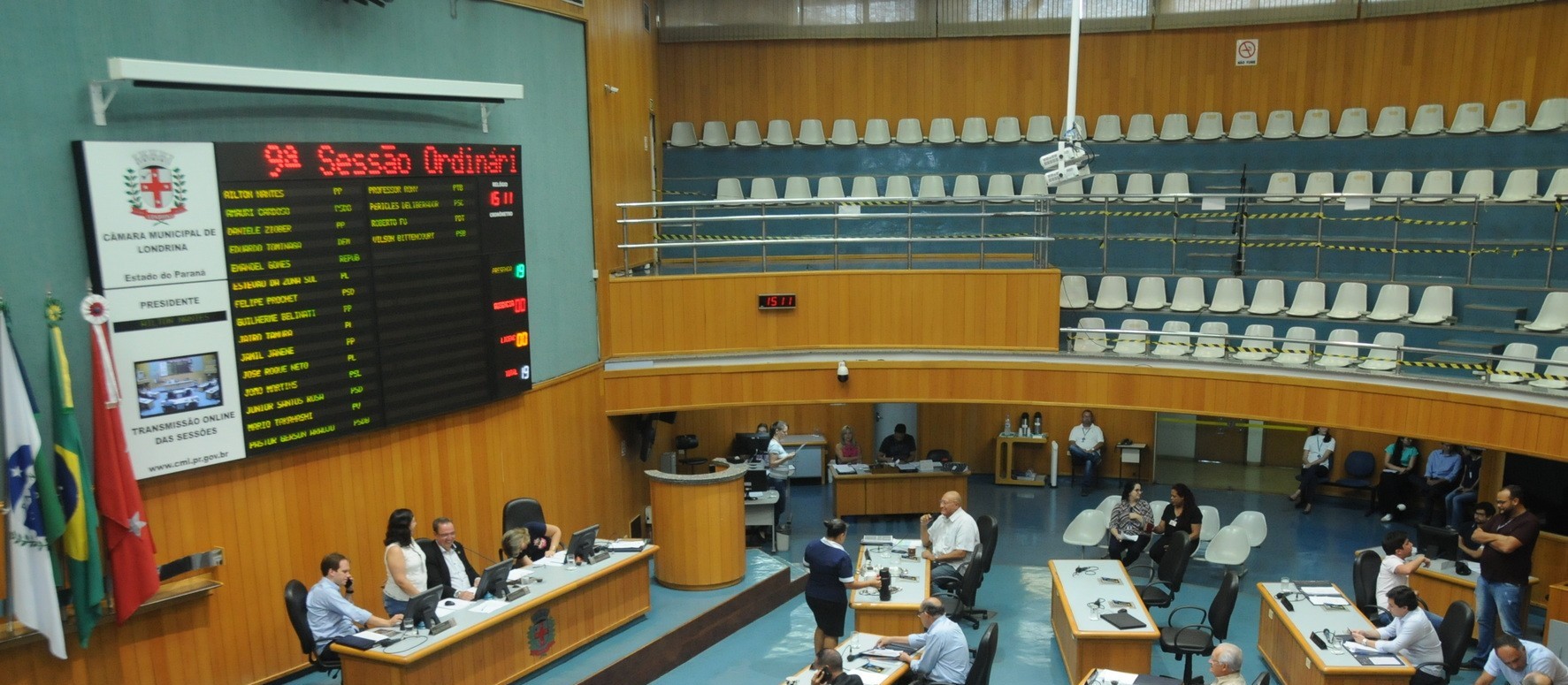 Câmara aprova realização de audiência pública para discutir projeto que prevê alterações na Lei Cidade Limpa em Londrina