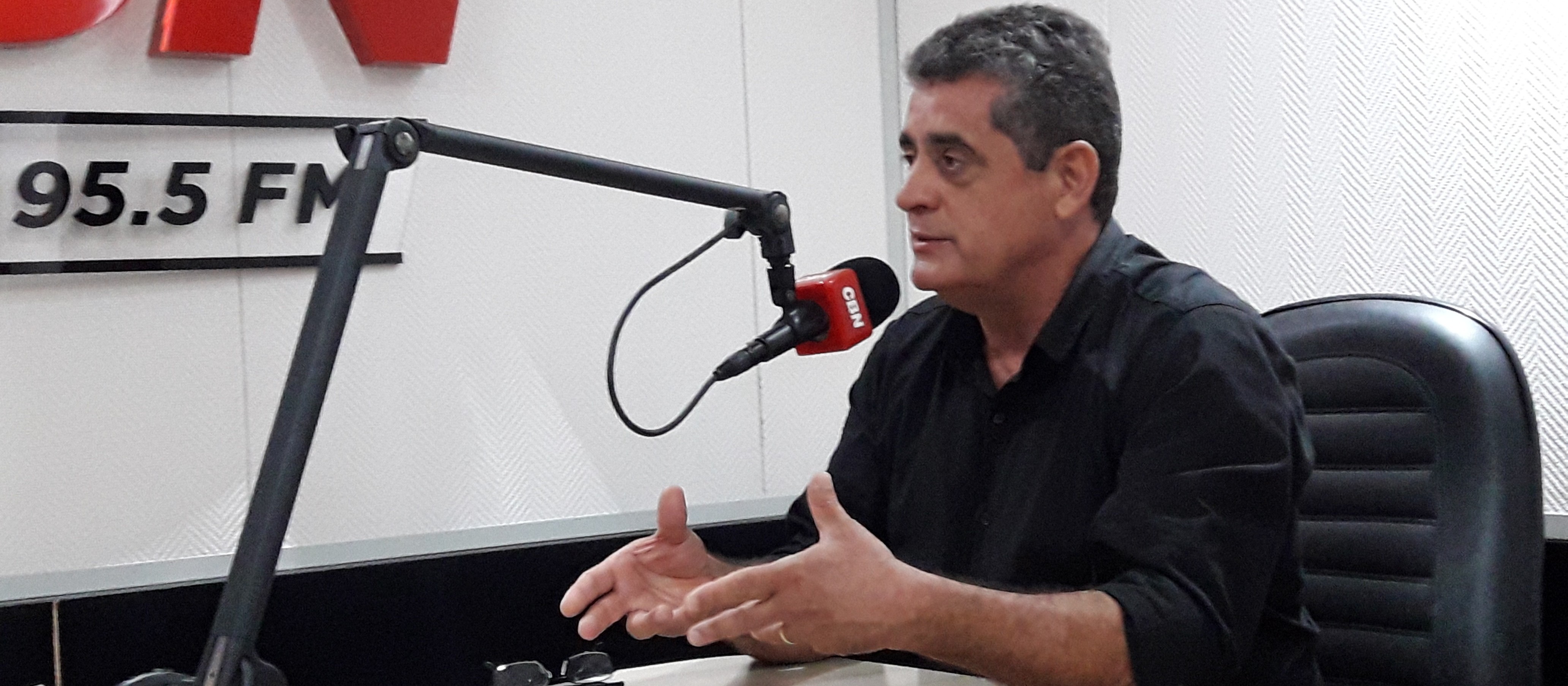 Bolsonaro entende a urgência de um novo pacto federativo,  diz prefeito