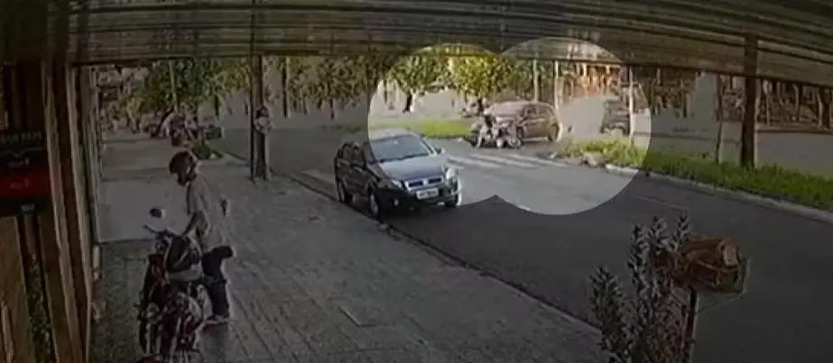 Motociclista que espancou motorista após acidente em Maringá é condenado a quase 5 anos de prisão
