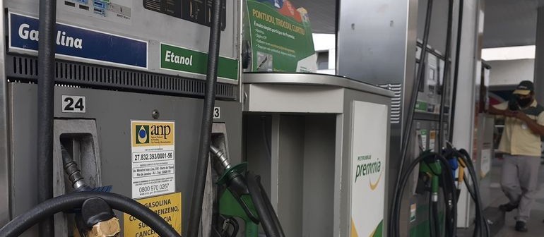 Maringá tem gasolina e etanol mais caros entre as maiores cidades do Paraná