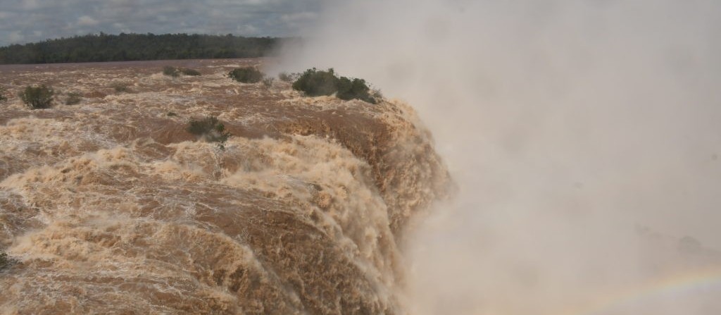 Corpo de turista que caiu nas Cataratas do Iguaçu é encontrado 
