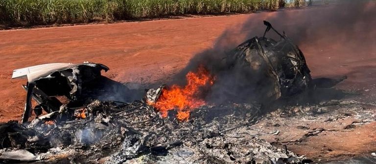 Avião incendiado em Tuneiras do Oeste transportava cocaína