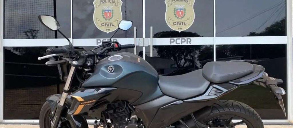 Funcionária é suspeita de desviar dinheiro da empresa e comprar moto de R$ 22 mil em Maringá, diz polícia