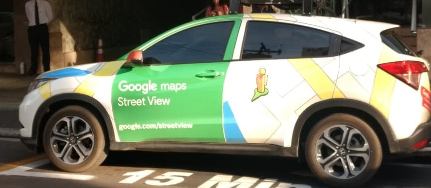 Carro do Google Street View passa por Maringá