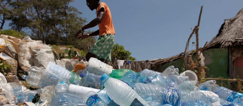 Brasil é o 4º país que mais produz lixo plástico no mundo