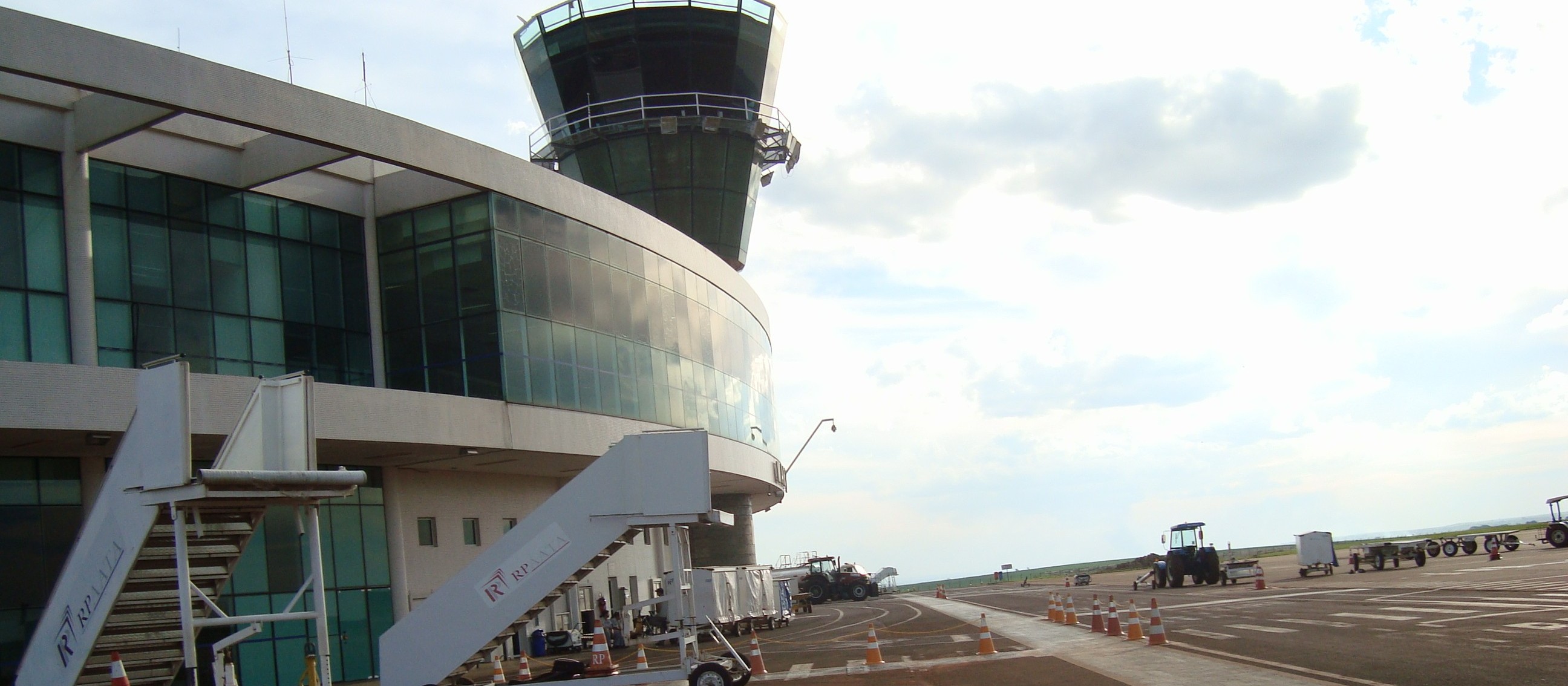 União garante reforma e ampliação do aeroporto de Maringá