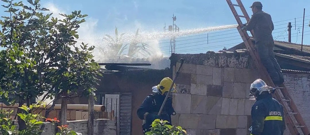 Briga de casal termina com casa incendiada em Paiçandu