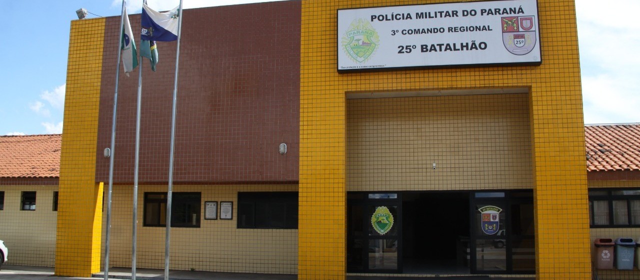 Jovem embriagado quase atropela policiais militares em Umuarama