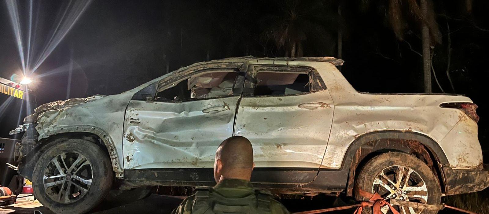 Carro de desaparecidos em Icaraíma é retirado, nenhum corpo foi localizado