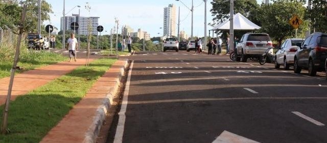 TCE avalia a qualidade do asfalto em duas vias públicas de Maringá