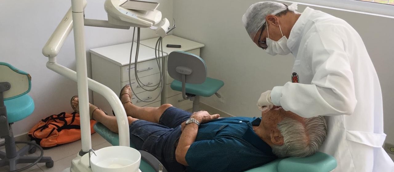 Mais 300 pacientes passam por avaliação bucal em Maringá