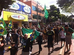 Maringaenses vão novamente às ruas manifestar contra governo