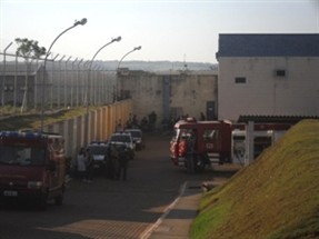Rebelião na Casa de Custódia de Maringá causou destruição em 150 celas