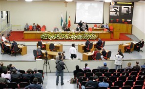 Mesa executiva da Câmara de Maringá apresenta na próxima semana projeto de lei para mudar horário das sessões para às 19h30
