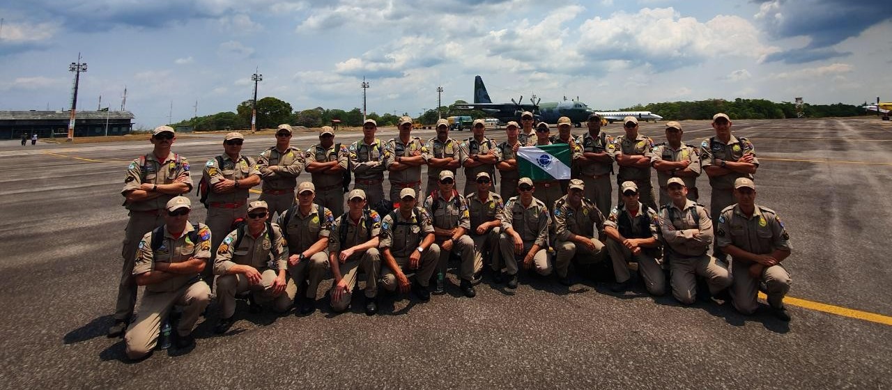 Bombeiros de Maringá retornam após combate a incêndios no sul do Pará