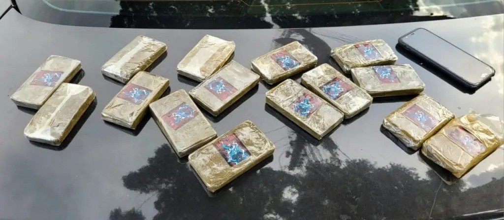 Policia Civil descobre ‘cofre’ do tráfico e apreende 15 kg de drogas em Maringá