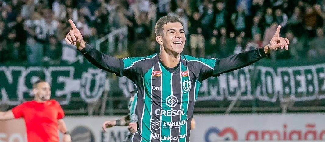 Maringá Futebol Clube vence de goleada o Patrocinense; 4 a 0 no WD    