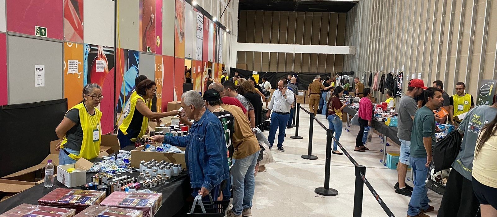 Bazar atenderá nesta terça-feira (18) consumidores que receberam senha 