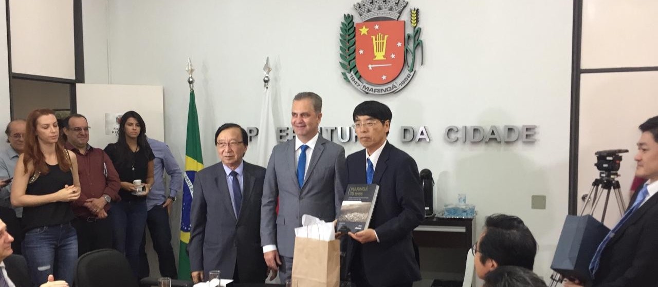 Embaixador do Japão no Brasil visita Maringá