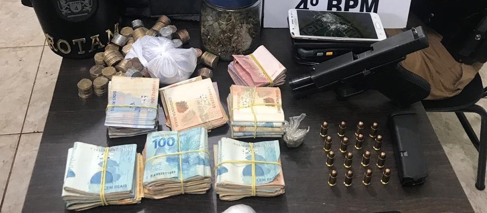 Homem é preso com drogas, pistola, colete balístico e mais de R$ 20 mil