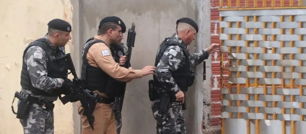 Operação Cidade Segura prende 31 pessoas, apreende drogas e recupera veículo em Maringá