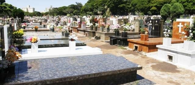 Cemitério Municipal espera 130 mil visitantes para Finados