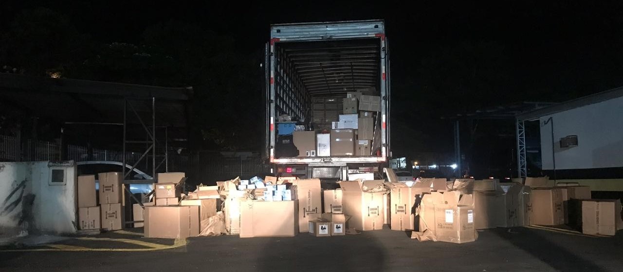 Caminhão carregado de produtos contrabandeados é apreendido na PR-323