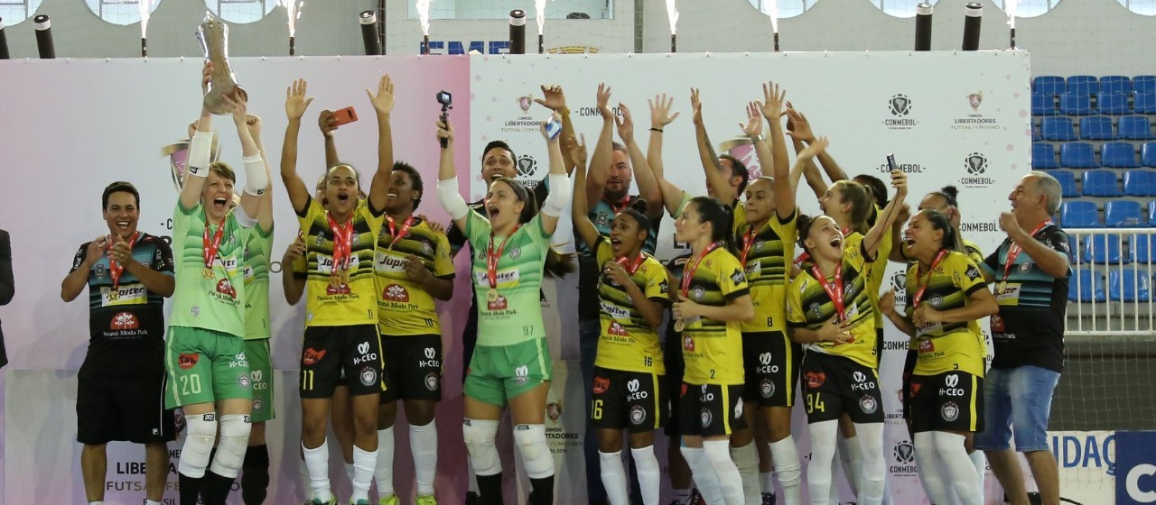 Cianorte Futsal fecha 2019 com quatro títulos