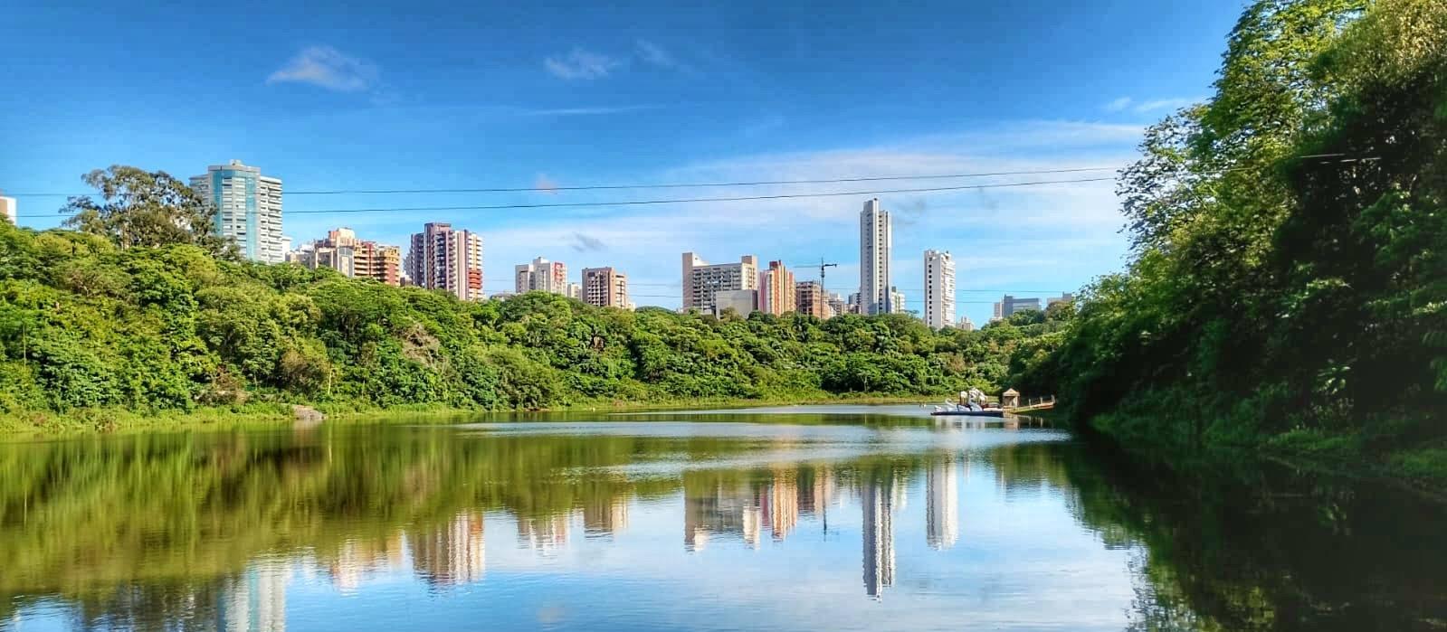 Quinta-feira (27) segue de sol e tempo firme em Maringá; máxima atinge 32º C