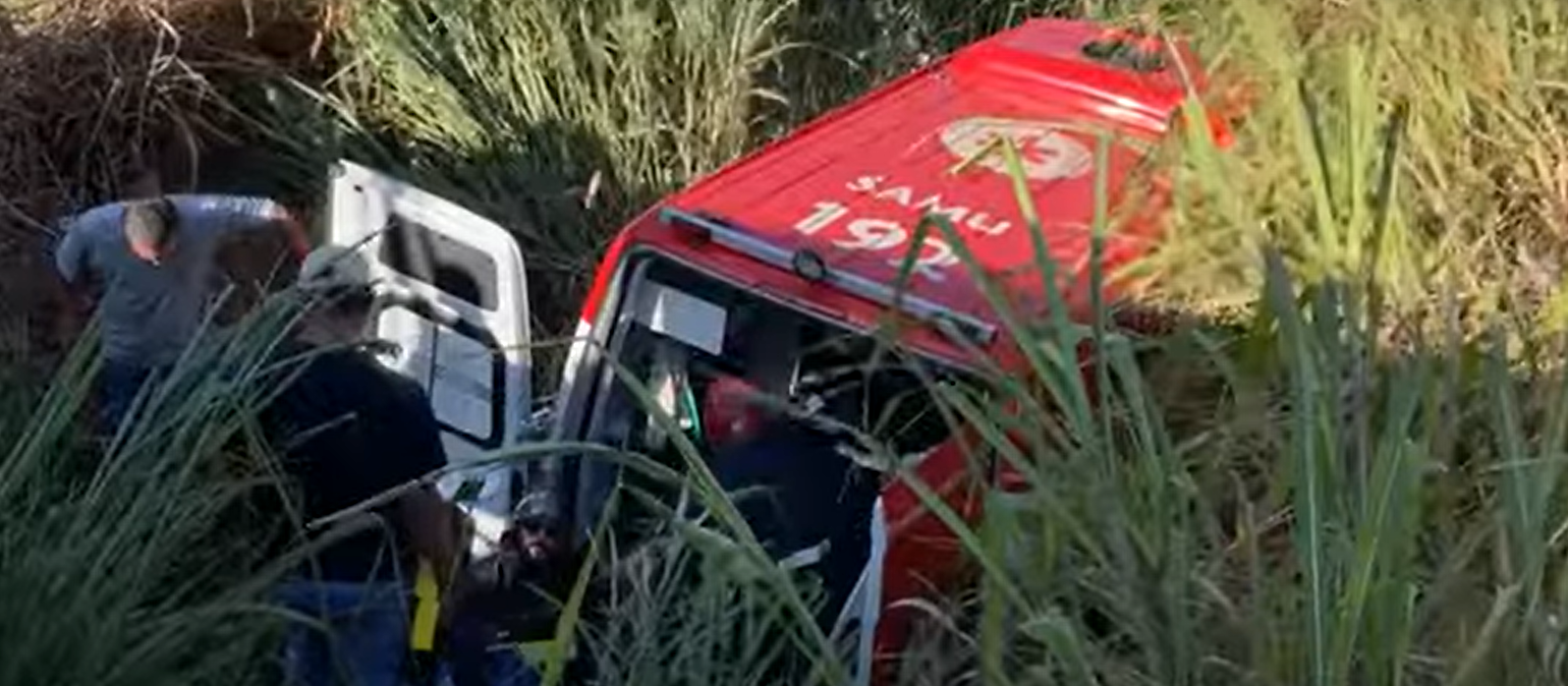 Ambulância do Samu se envolve em acidente em rodovia da região