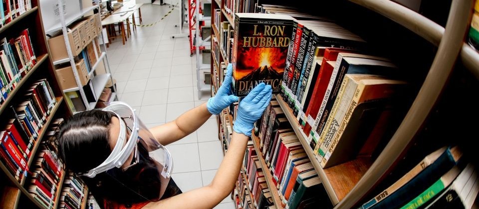 Bibliotecas serão reabertas e projeto dos Convites serão retomados em Maringá