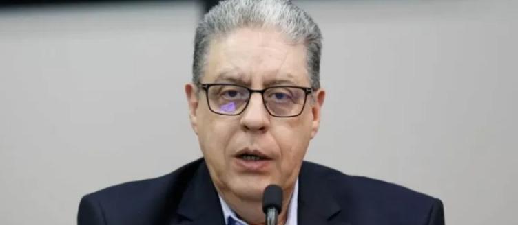 Prefeito se manifesta nas redes sociais sobre afastamento de secretário