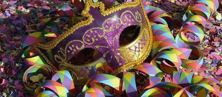 Apesar do cancelamento em Maringá, carnaval segue nos distritos