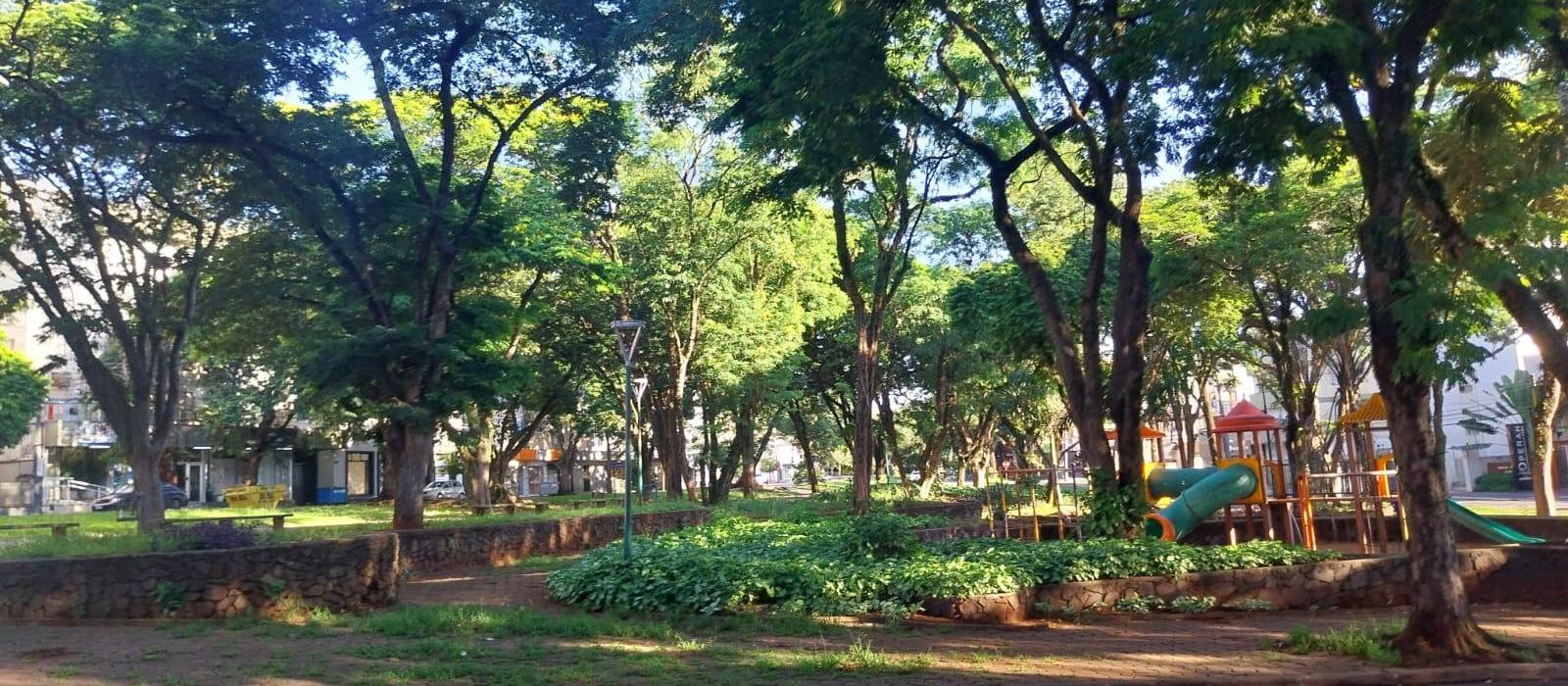 Temperatura pode chegar a 33 ºC neste domingo (16) em Maringá